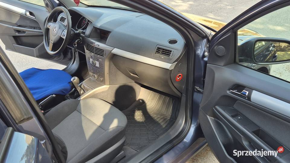 OPEL ASTRA H 16B OPŁACONY Z NIEMIEC KLIMA relingi dachowe Końskie