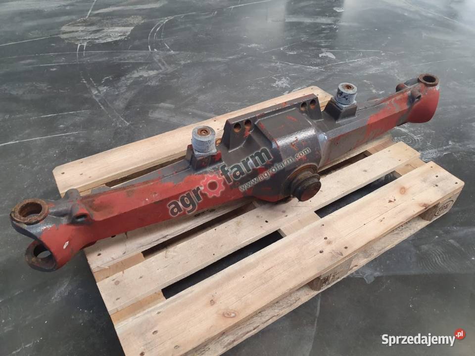 Obudowa przedniego mostu Massey Ferguson 6130 Byków sprzedam