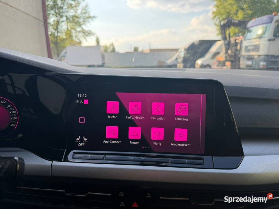 VW Golf 20 DSG DSG Kombi nieuszkodzony