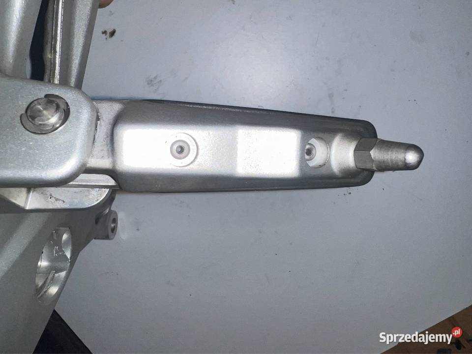 Podnóżek prawy przód BMW F900R K83 Ostrzeszów