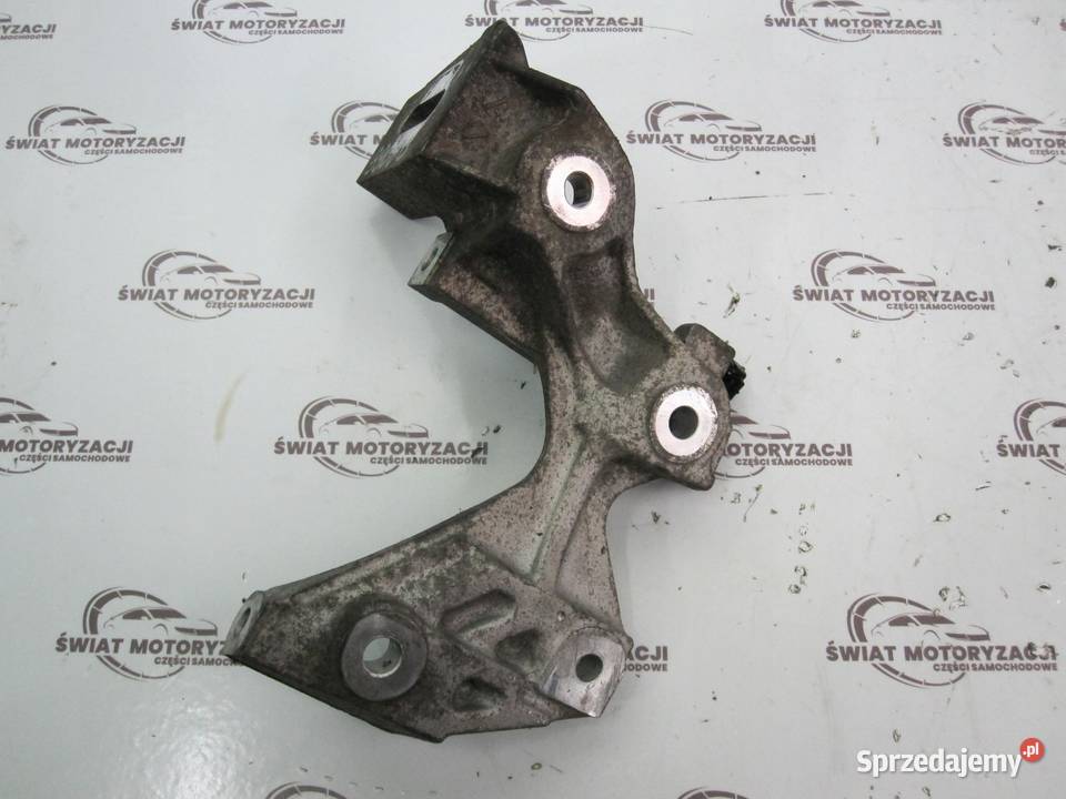 JUKE 16 VVT 12r łapa wspornik silnika