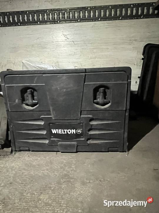 Skrzynka narzędziowa Wielton sprzedam