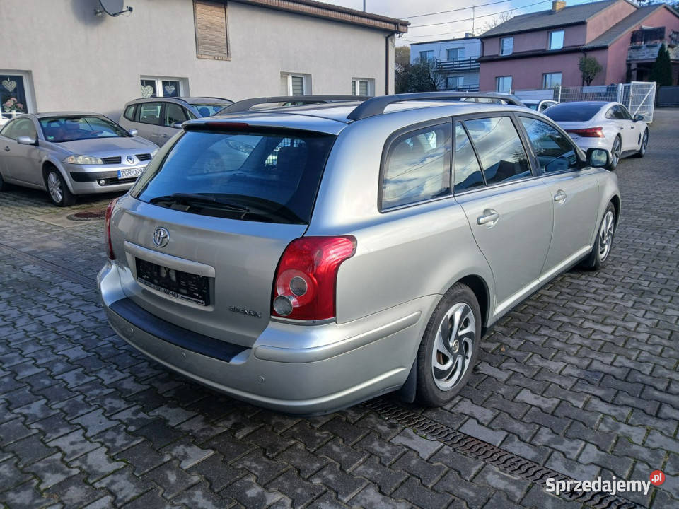 Toyota Avensis 18i LIFT klima NAVI czujniki stan Avensis