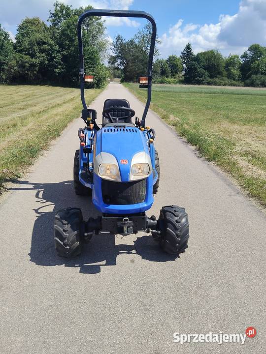 Mini traktorek ISEKI TXG 237 4X4 27 2017 Kock