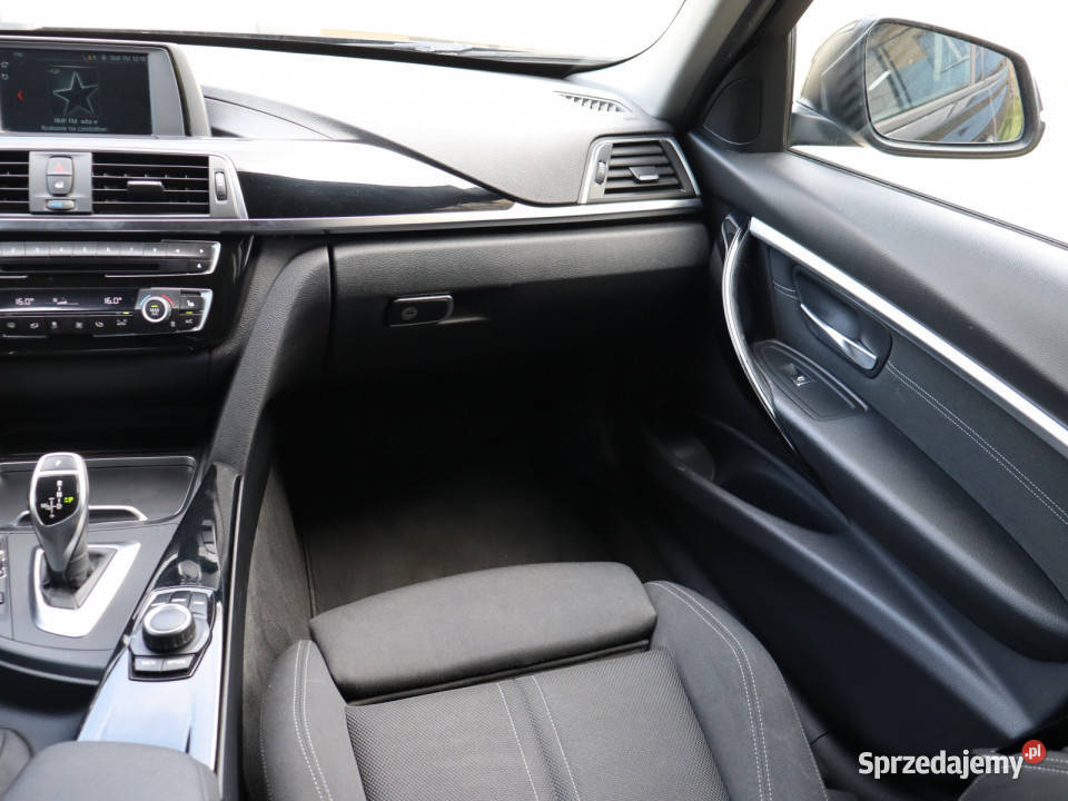 BMW 3 320 i xDrive gniazdo USB