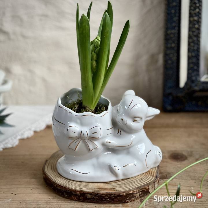 Osłonka porcelanowa z zającem wielkanocnym Waza Myszków