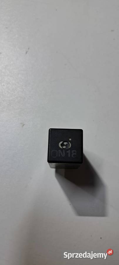 Przekaźnik kontrolki 171919092 VW Golf I II osobowe pomorskie Luzino sprzedam