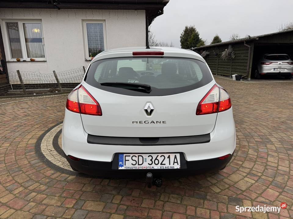 Renault Megane III 2009r 16 Benzyna 100 Megane Drezdenko