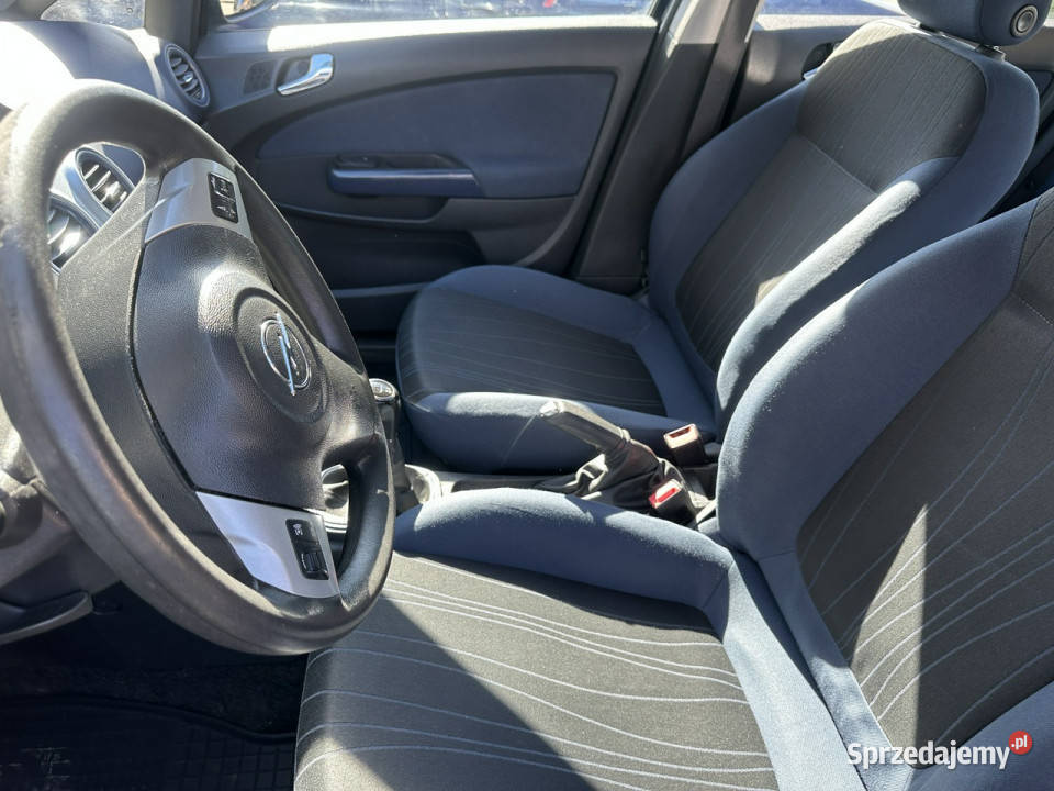 Opel Corsa 5 drzwi opłaty na klimatyzacja mrozi Wejherowo sprzedam