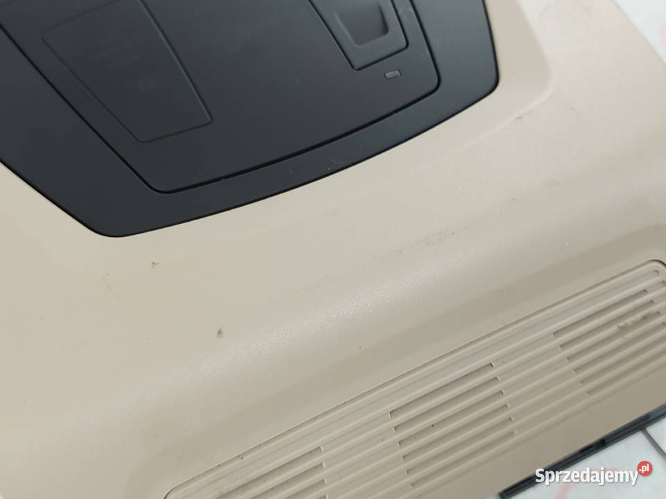 BMW F10 10r lampka podsufitki 28140555 osobowe Oświetlenie kabiny