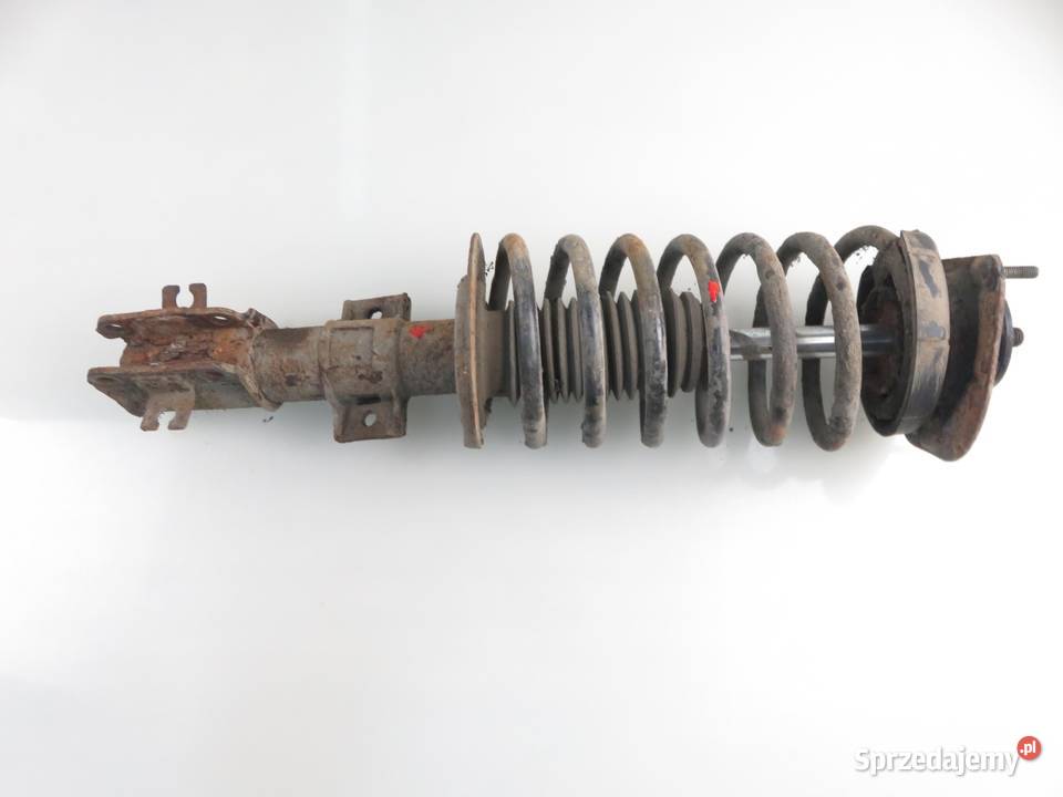 MCPERSON PRAWY PRZEDNI VOLVO V70 I 25 TDI D 5252 osobowe