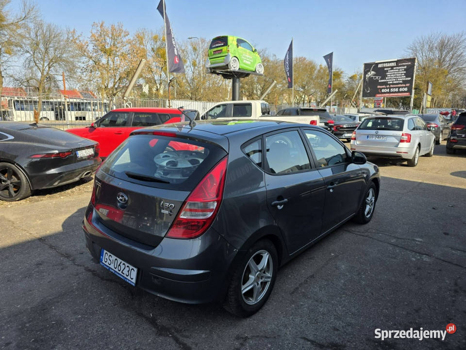 Hyundai i30 14 Benzyna 108 Dwa klucze Dwa Słupsk