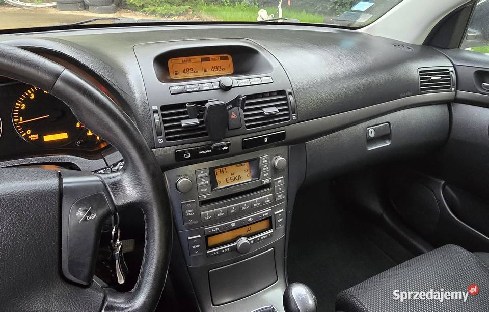Toyota Avensis 20 benzyna 147 2004r T25 1998cm3 Łódź
