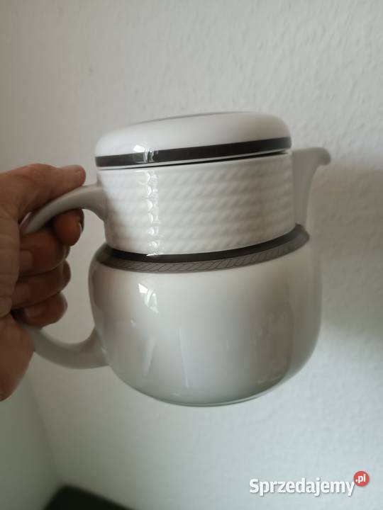 Porcelanowe dzbanki sygnowane Thomas Gorlice