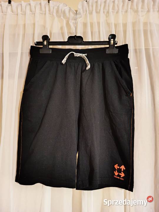Krótkie Czarne Spodenki na WF Chłopięce Sportowe Suwałki