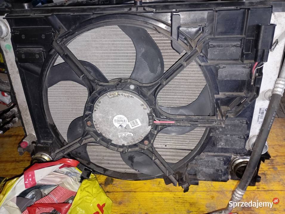 Pas przedni z chlodnica bmw e60 e61 Włocławek