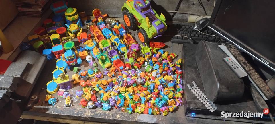 Zestaw zabawek dzieci różne