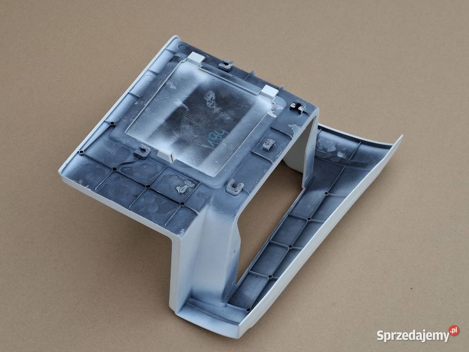 IVECO SWAY STOPIEŃ PRAWY DOLNY OBUDOWA WNĘKA ciężarowe Bieleń