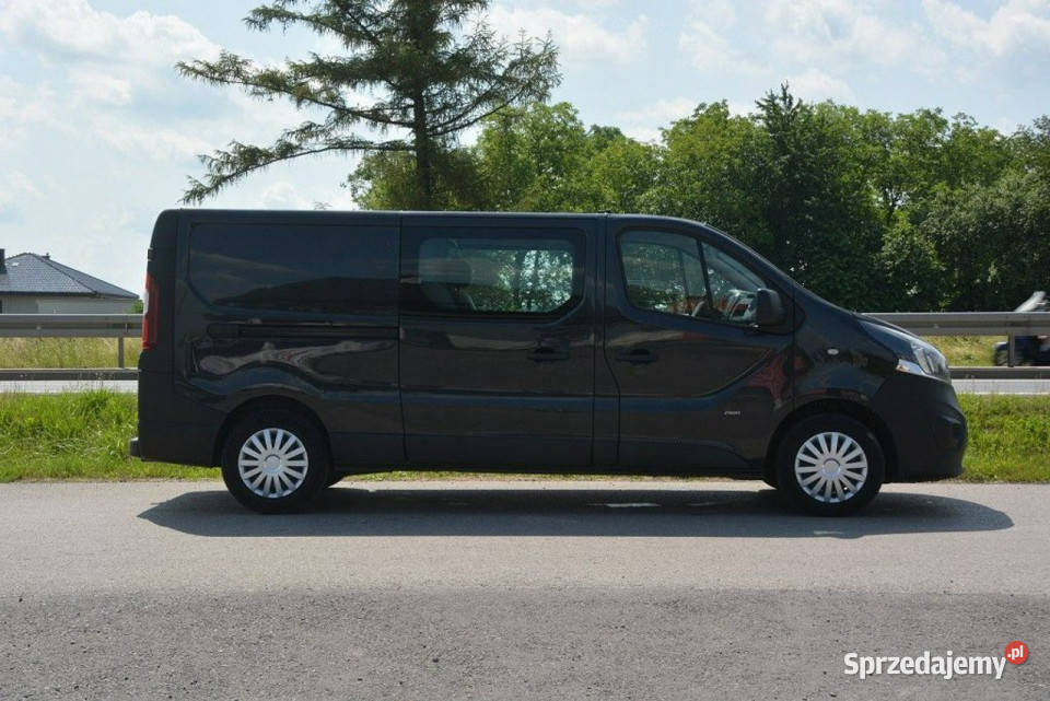 Opel Vivaro 16DCI doinwestowany nawi bryagdówka wielofunkcyjna kierownica Samochody dostawcze Sędziszów Małopolski