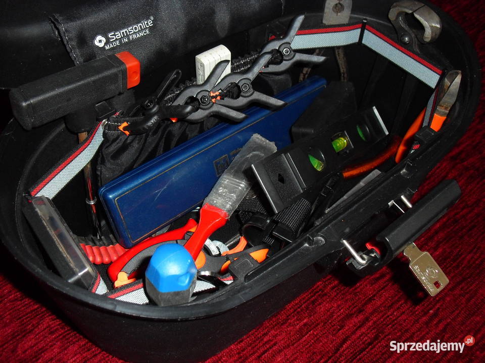 Zestaw narzędzi we francuskim kufrze Bielawa sprzedam