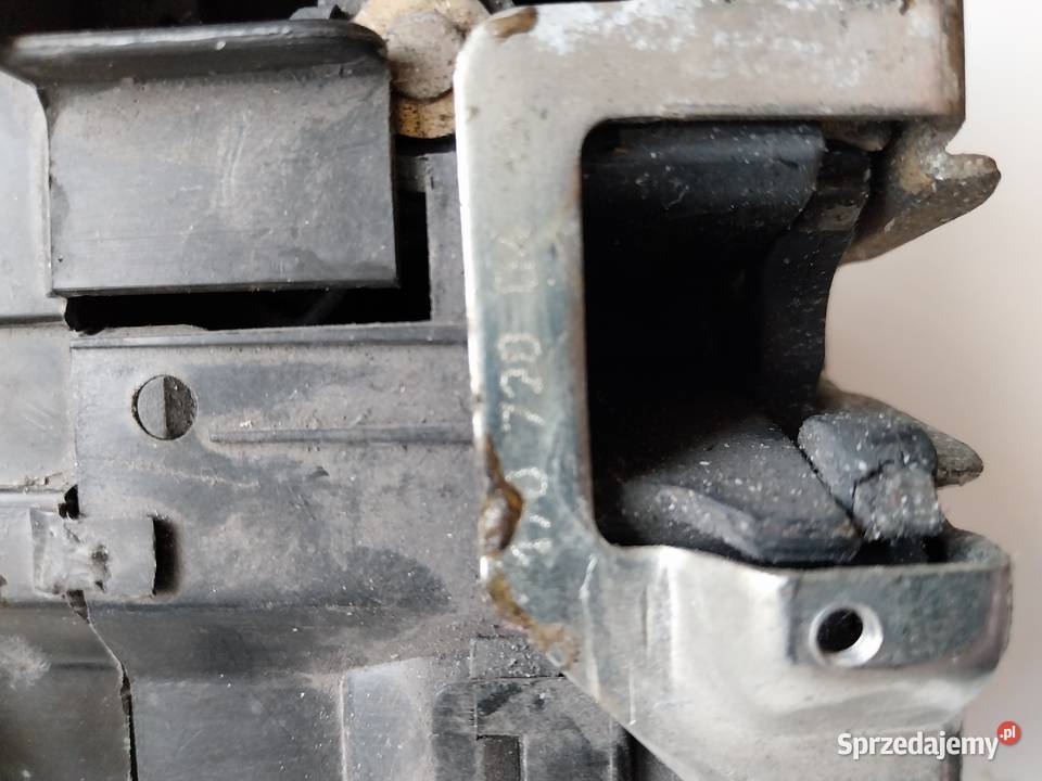 Zamek drzwi mercedes SLK 170 prawy Drzwi Bobowo sprzedam