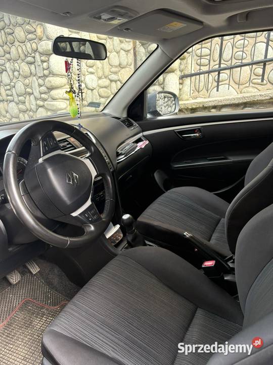 Sprzedam Suzuki Swift 44 2017auto w pełni Rok produkcji 2017 Czarna Góra sprzedam