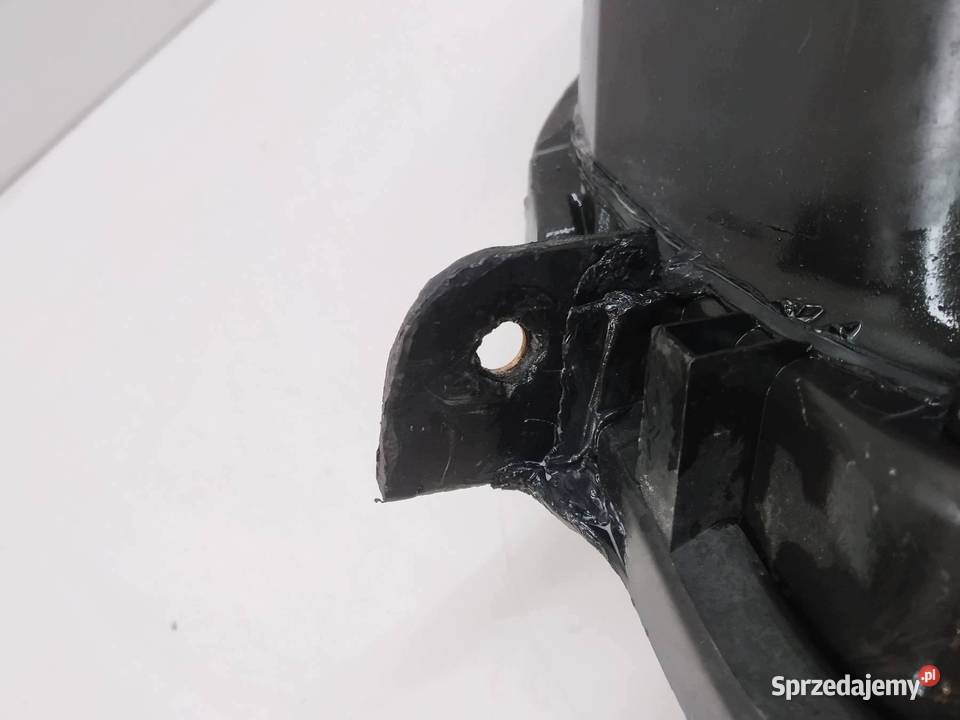 LAMPA PRZÓD PRAWA BI XENON EUROPA PRZED LIFT Rok produkcji 2011 sprzedam