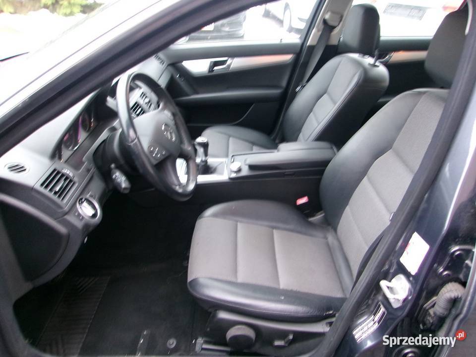 Mercedes C klasa 18 Navi stan sprowadzony Dolna Grupa
