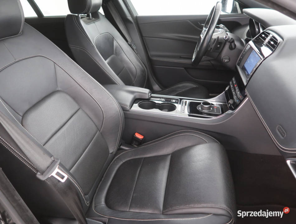 Jaguar XE 20d elektryczne szyby Bielany Wrocławskie