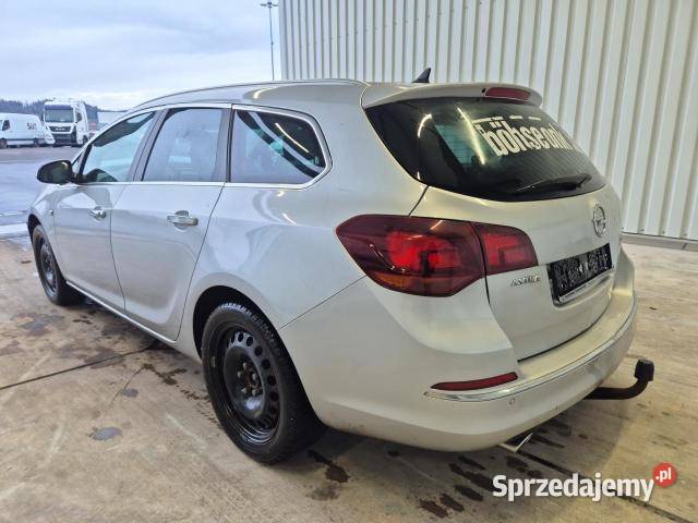 Opel Astra J Innovation kombi mocniejsza wersja isofix Tarnów