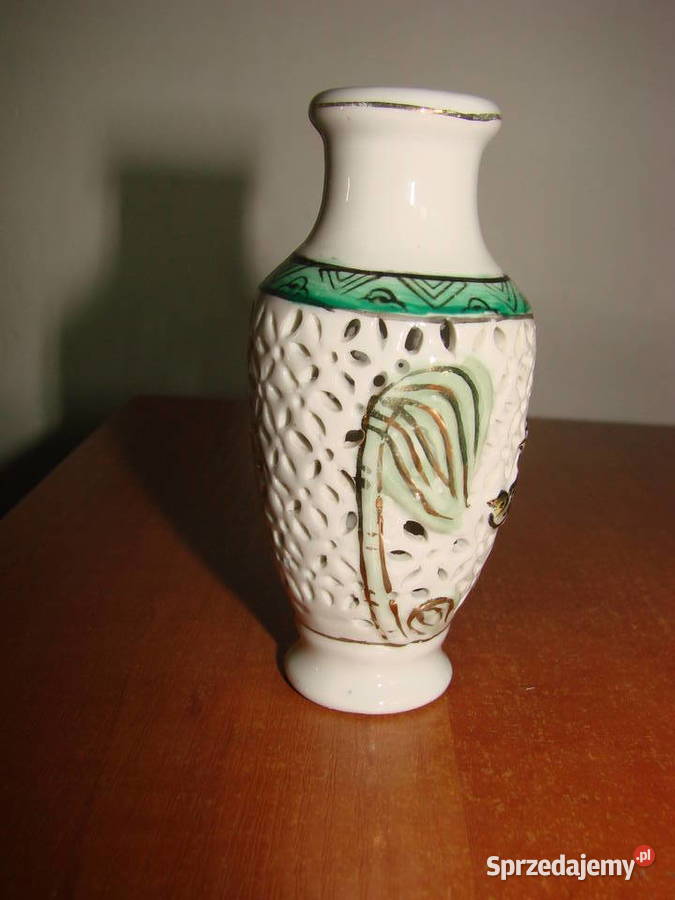 ażurowy porcelanowy wazonik Pruszcz Gdański