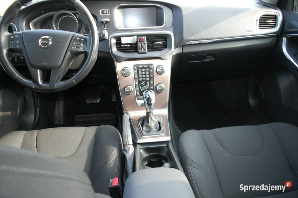 Volvo V40 ZarejestrowaneAutomat II 2012 światła przeciwmgielne V40 podkarpackie