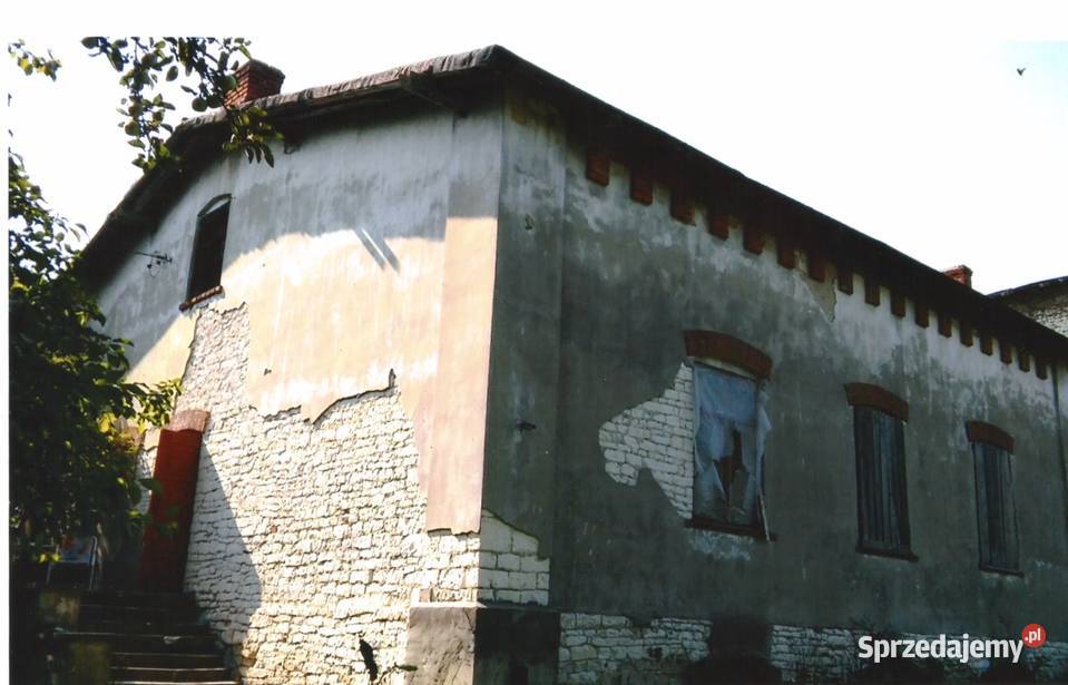 Działka z domem 400m2 we wsi Brzozowa świętokrzyskie