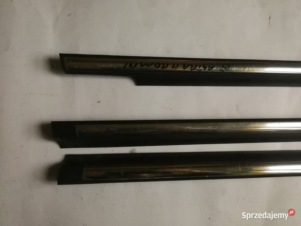 Listwa szyby Opel Astra H kombi listwa osobowe