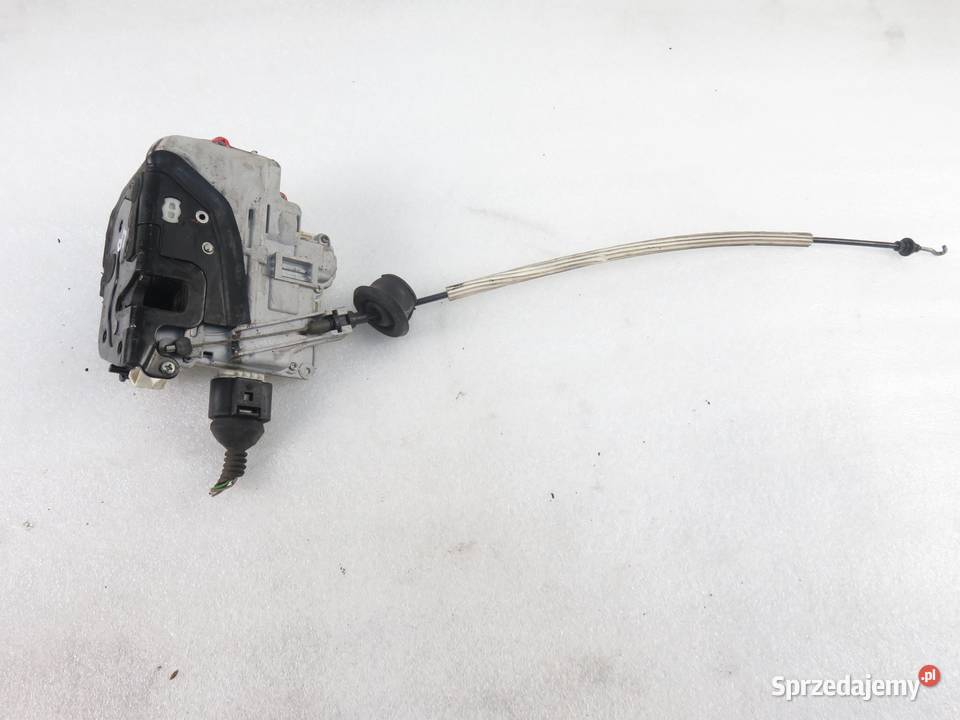 ZAMEK LEWY PRZEDNI AUDI A6 4F2 C6 4F1837015 osobowe