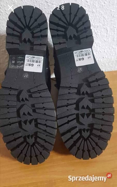 Vero Moda botkiworkery ocieplane czarne wężowe Obuwie Zgorzelec