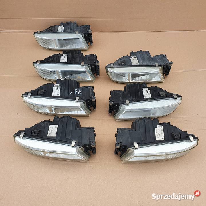 MAN TGX TGS HALOGEN ORYGINAŁ PRAWY LEWY Bieleń