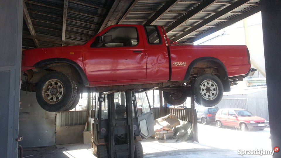 Części z demontażu do Nissan Navara D22 Piotrków Trybunalski