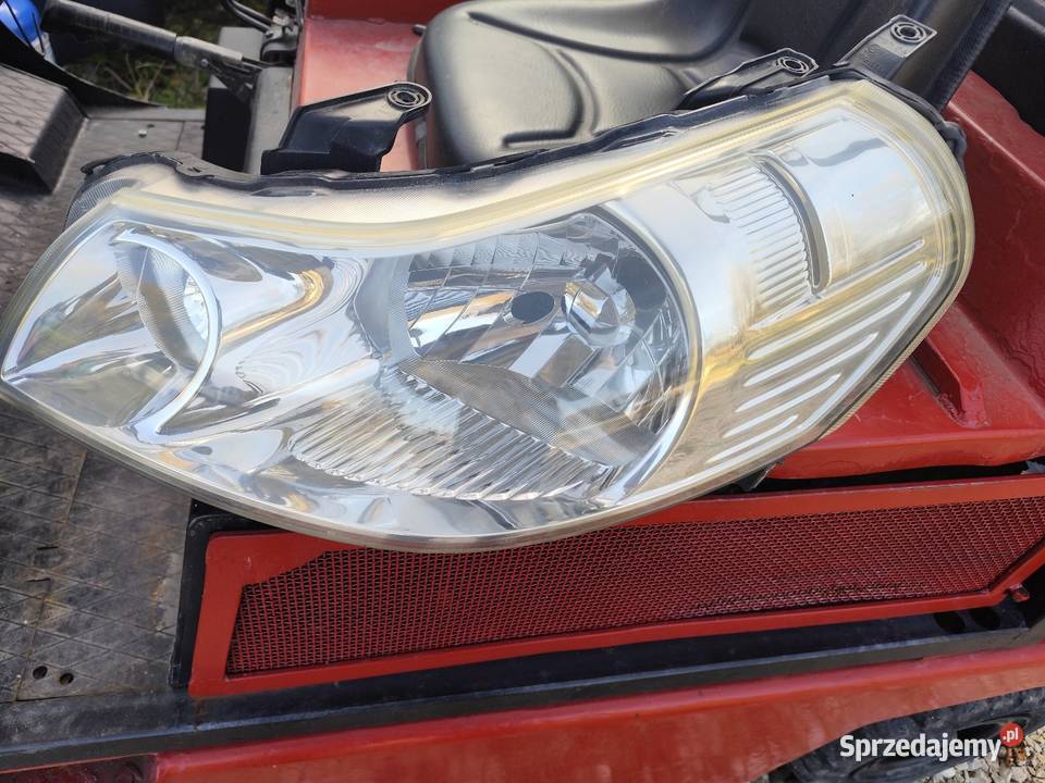 Lampa przednia Suzuki SX4 Lampy przednie