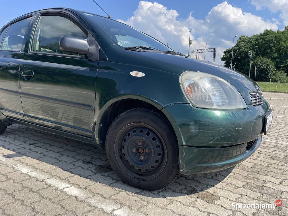 Toyota Yaris oszczędza świeży przegląd Rok produkcji 2000 Wrocław