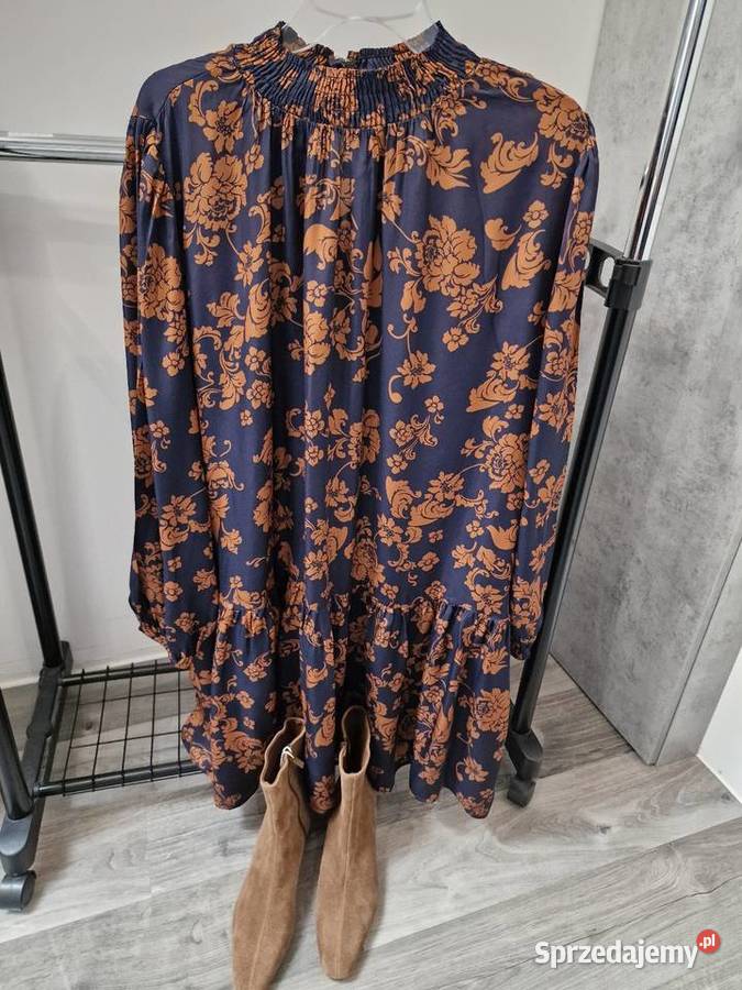 Sukienka Stójka Falbaną Pasek Inny materiał Żywiec