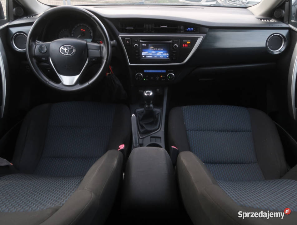 Toyota Auris 16 Valvematic światła do jazdy dziennej