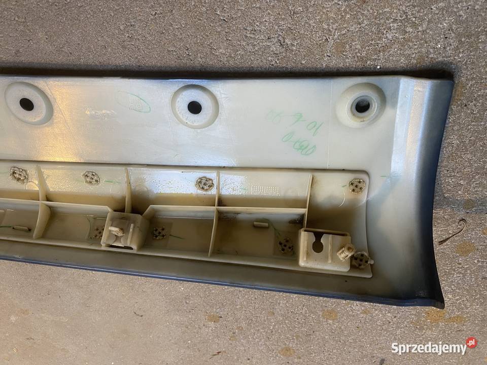 LISTWA PRAWA TYLNA SKRZYNI ŁADUNKOWEJ RANGER małopolskie Gorlice sprzedam
