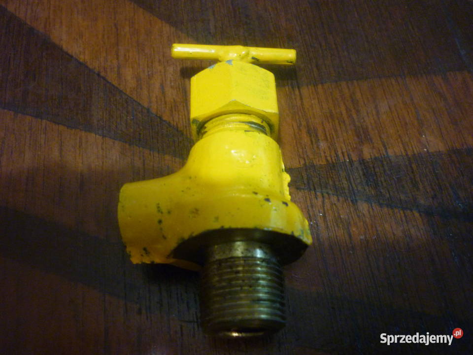 Zawór paliwa do sprzętu wojskowego Dębica