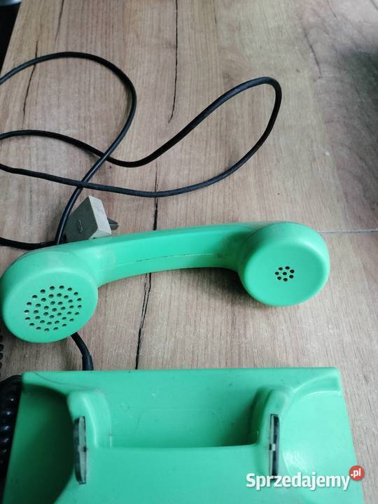 Start aparat telefoniczny zielony z czasów PRL Choszczno