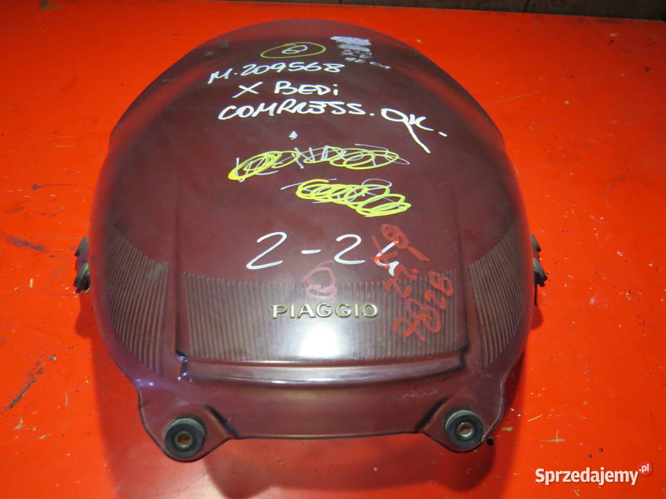PIAGGIO X8 125 200 250 szyba szybka owiewka