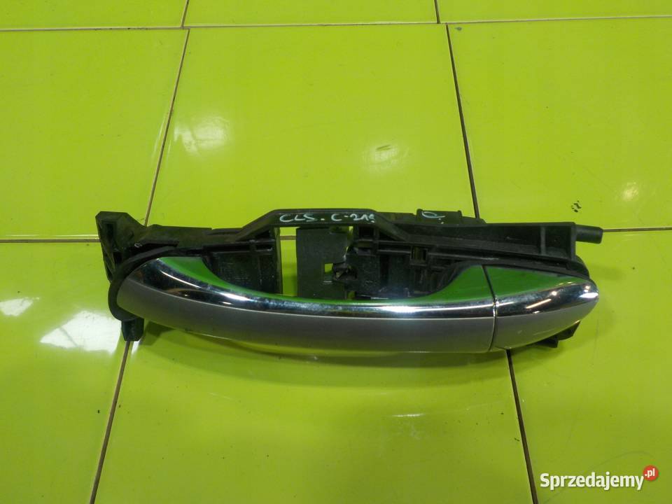 MERCEDES CLS C219 AUT 06r klamka zewnetrzna lewa Klamki