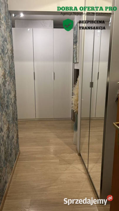 3 pokoje z oddzielną kuchnią i balkonem sprzedam