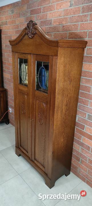 Piękna biblioteka witryna dębowa Łagów