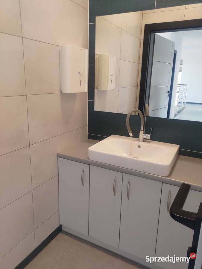 Lokal szkoła jogi studio masażu z własnym dużym świętokrzyskie Kielce